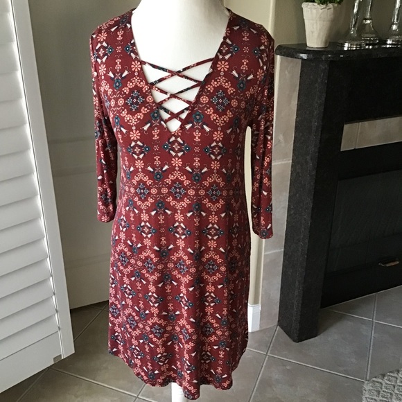 Anthropologie Dresses & Skirts - Everly Anthropologie Dress Burgundy Floral Stretch